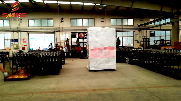 閥塊<a href='http://www.yyjdwx.com' target='_blank'><u>交叉孔去毛刺</u></a>_蘇州斯曼克磨粒流設(shè)備有限公司
